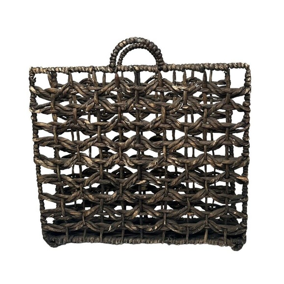 Brown Aged Look Woven Wicker Magazine Towel Storage Holder with Handles - Picture 6 of 9
